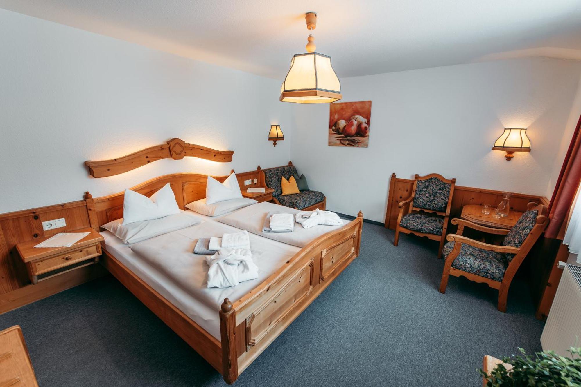 Wander- Und Wellnesshotel Kanzler Bad Mitterndorf Exterior photo